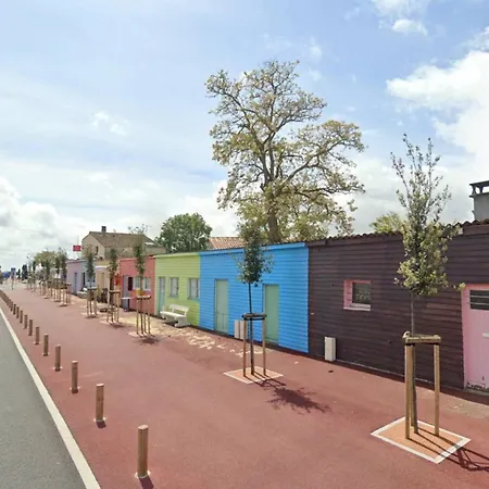 Sur Gironde - Avec Terrasse - Ideal En Famille *